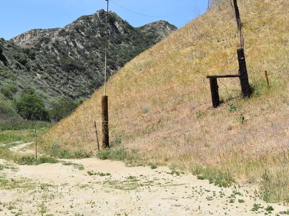 Buchanan Way, Val Verde, CA 91384