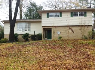 903 Santa Rosa Dr, Vicksburg, MS 39180