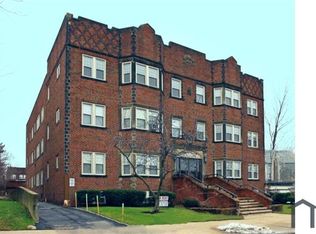 3214 Berkshire Rd #202, Cleveland, OH 44118