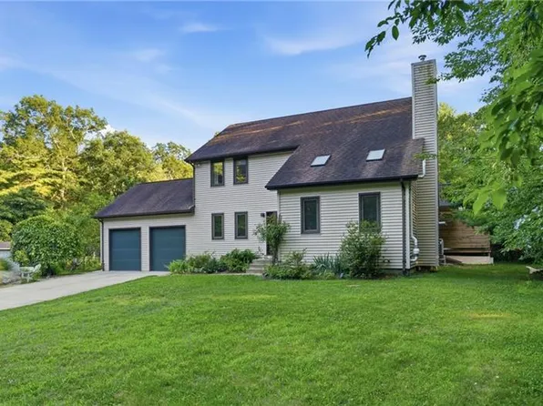 326 Henry Brown Rd, West Greenwich, RI 02817