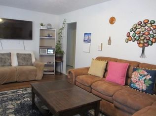 93 Deerfield Rd, Huntsville, TX 77340