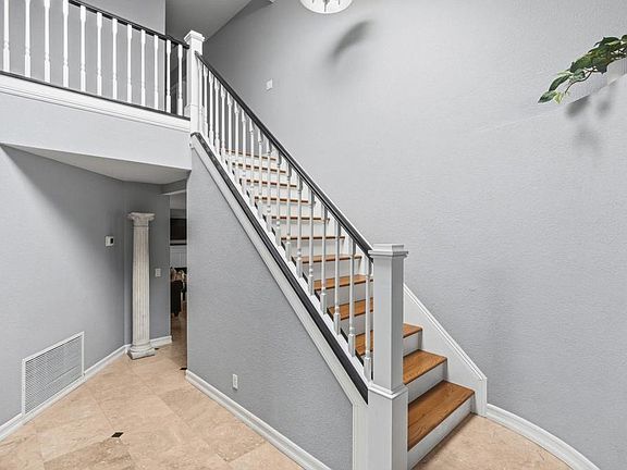 5th image of 1638 Landquist Dr