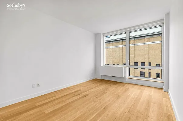 Sold by Sotheby's International Realty | media 22