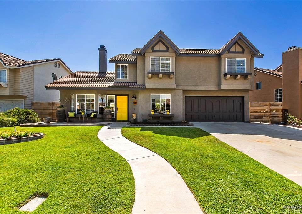 2nd image of 1389 Crestview Dr