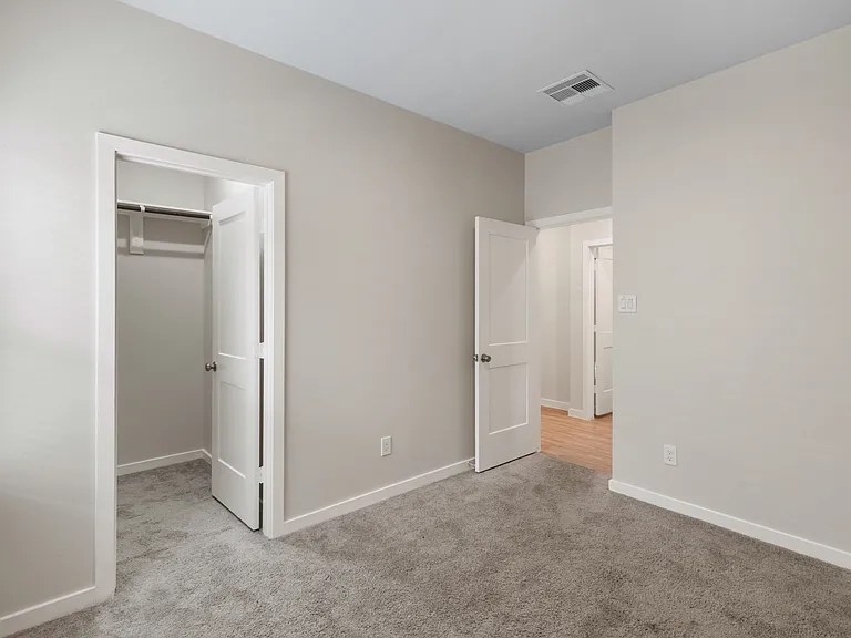 5811 Quest Valley — Photo 12