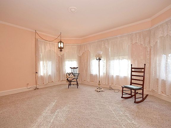 5th image of 5107 N Kolmar Ave