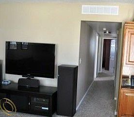 4th image of 23321 Cayuga Ave
