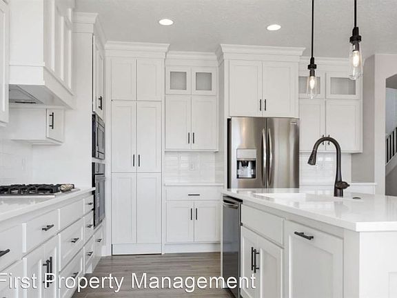 5th image of 3472 S Garden Dr