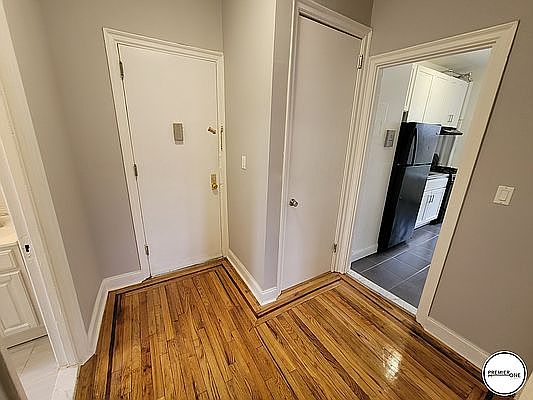 5th image of 2800 Bronx Park E #52M