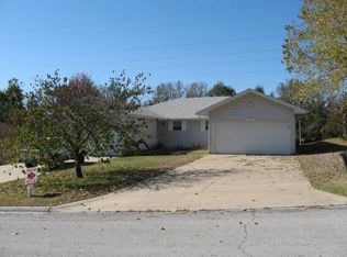 4711 S Glenn Ave, Springfield, MO 65810