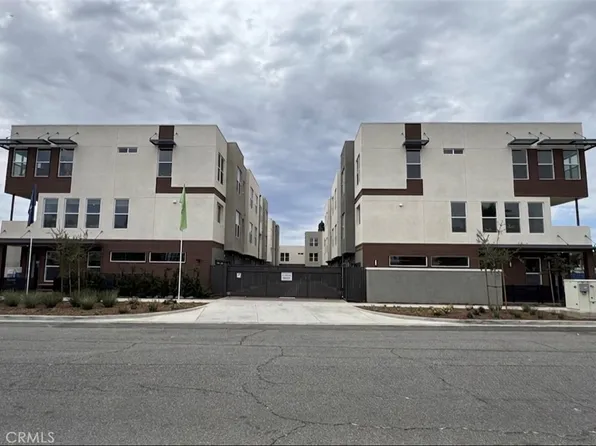 652 E 4th St, Pomona, CA 91766
