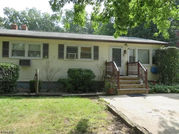 28 Jeff St, Edison, NJ 08837