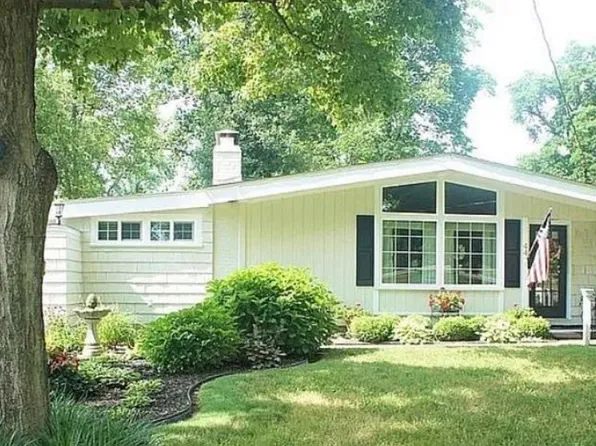 44 Marberry Dr, Metropolis, IL 62960