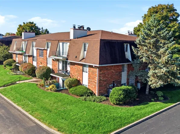 8761 Washington Colony Dr, Dayton, OH 45458