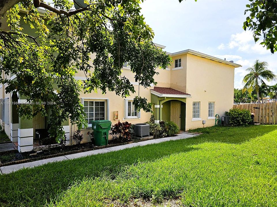 1st image of 18624 SW 100th Ave #18624