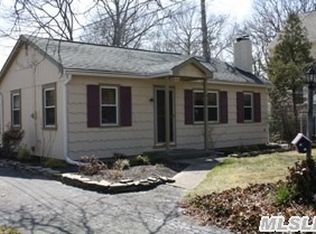 48 Travis Rd, East Patchogue, NY 11772