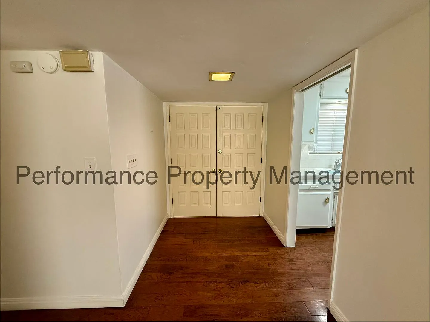 Cute 3 Bed/2 Bath SW Bakersfield Home w/ RBP & $0 Deposit Option — Photo 2