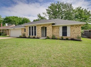 1526 Berkeley Dr, Mansfield, TX 76063