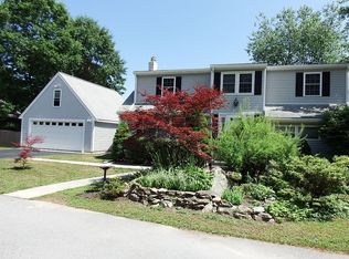 9 Connehasset Rd, Wareham, MA 02571