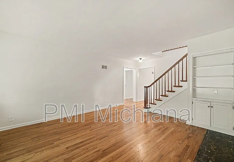 510 E Pokagon St — Photo 3
