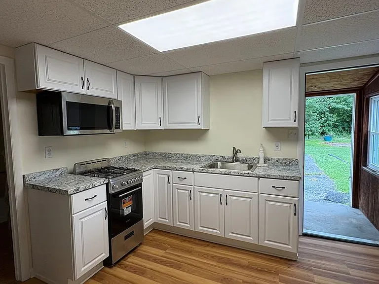 510 S Rogers St #B — Photo 3