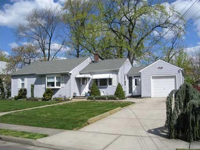 218 Mawbey St, Woodbridge, NJ, 07095