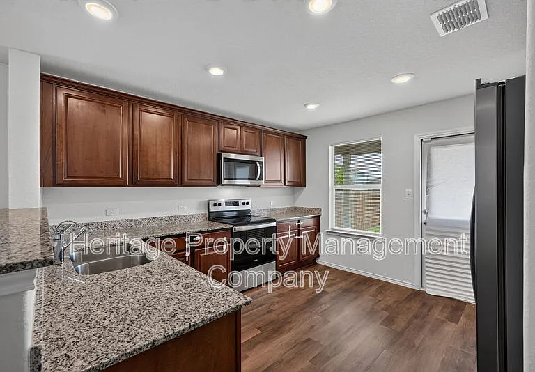 6326 Willow Point Blvd — Photo 13