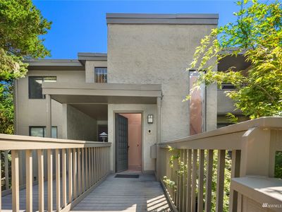 6722 Parkpoint Way NE #E404, Seattle, WA, 98115