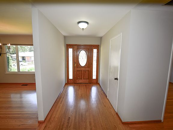 2nd image of 3008 Brittan Ave