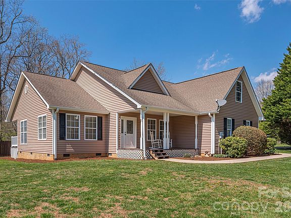 2nd image of 44 Souther Rd