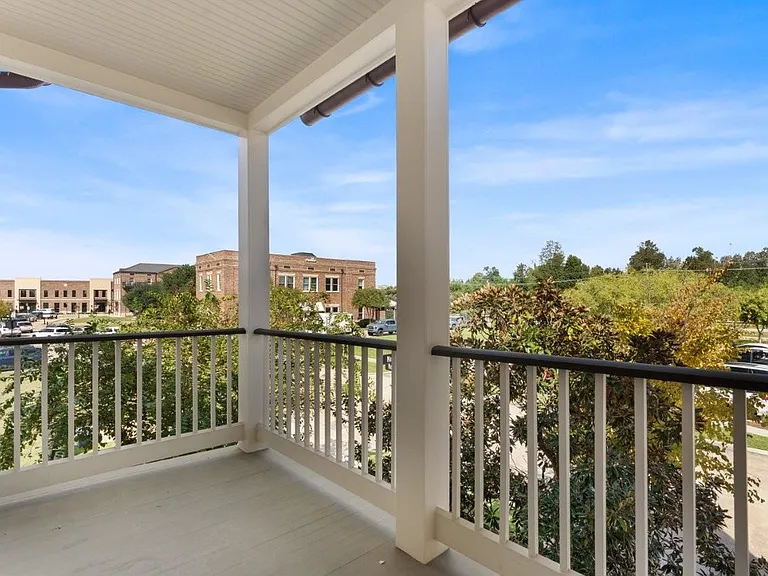 2050 Jabez Dr — Photo 35