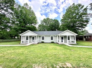 103 S Washington St, Calhoun Falls, SC 29628