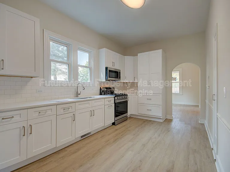 1302 S State St #1 — Photo 9