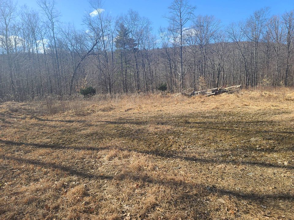 1st image of 23 Kimberly Ct