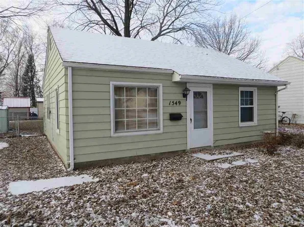 1549 Pulaski St, Lincoln, IL 62656