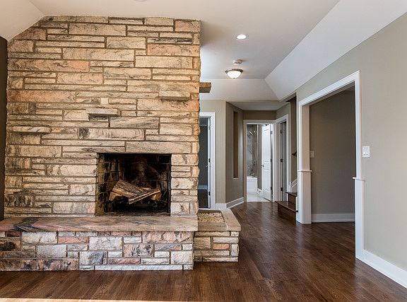 4th image of 5512 W Oak Center Dr