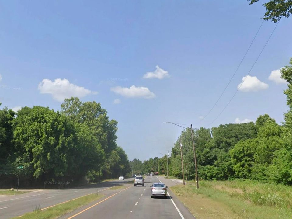 2nd image of 4921 Decatur Hwy #0