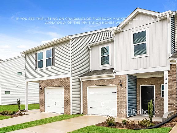 4th image of 810 Holiday Park Ln