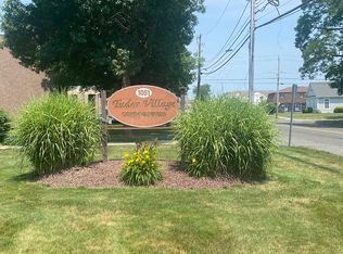 1051 Elm St APT 10, West Springfield, MA 01089