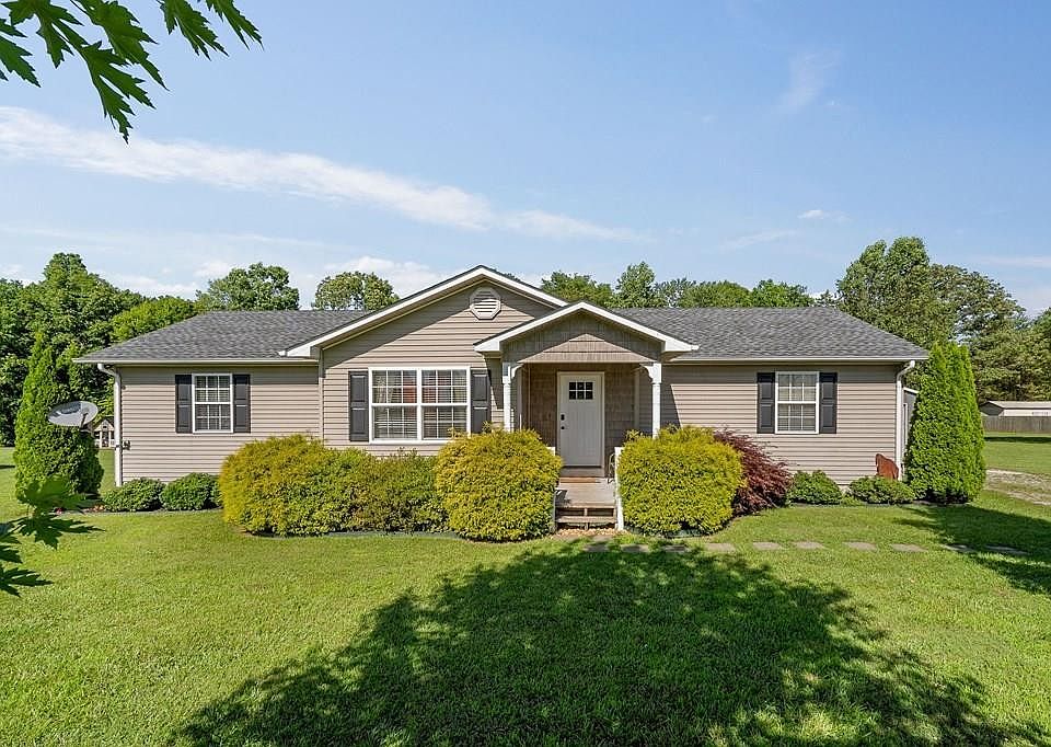 1st image of 220 Tristen Ln