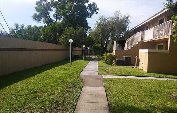 5th image of 430 NW 214th St APT 203