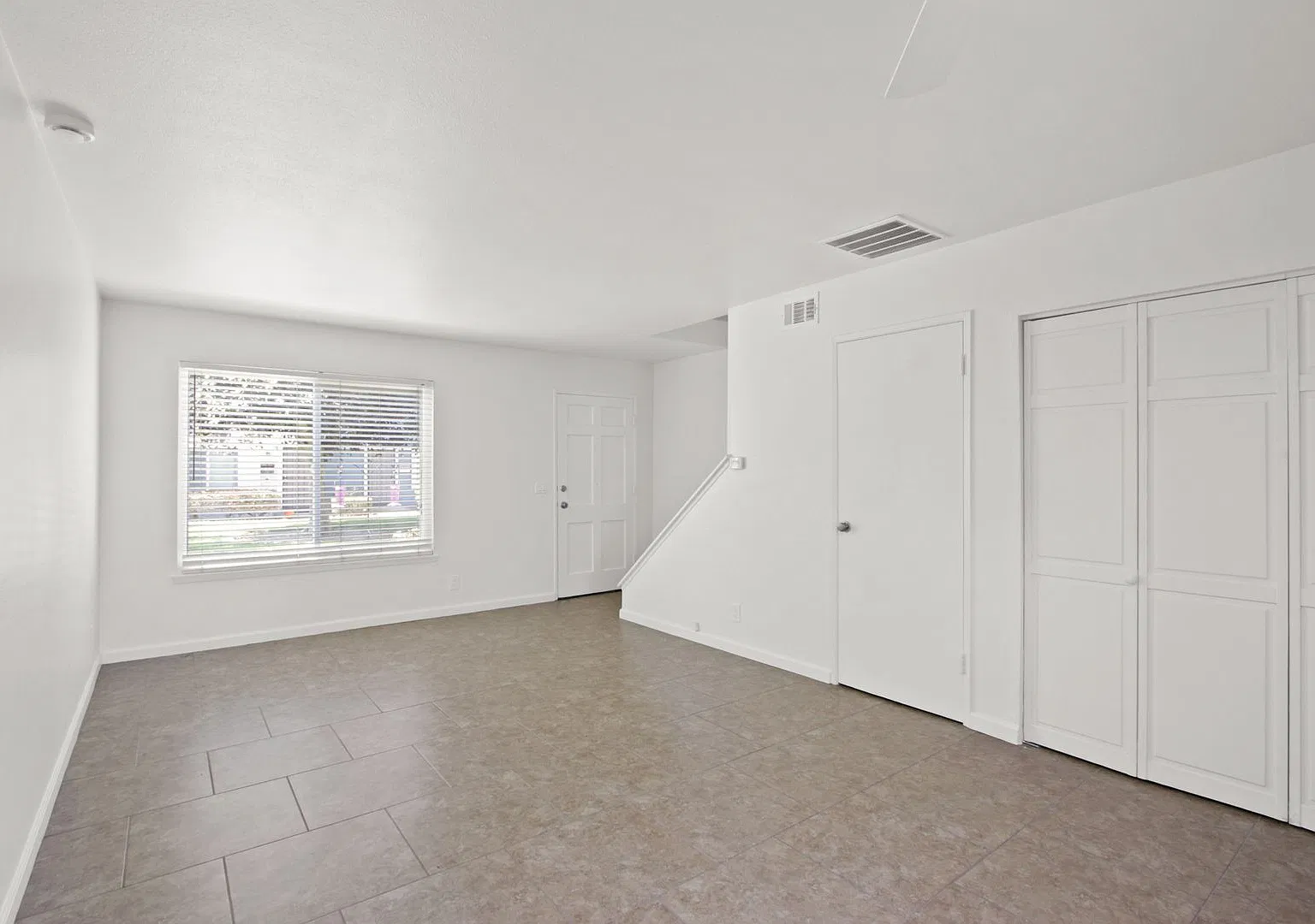 19749 Inverness Lane, Huntington Beach, CA 92646 — Photo 4
