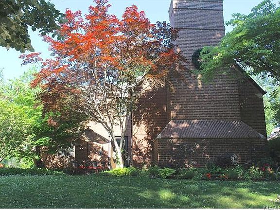 3rd image of 521 Donne Ave