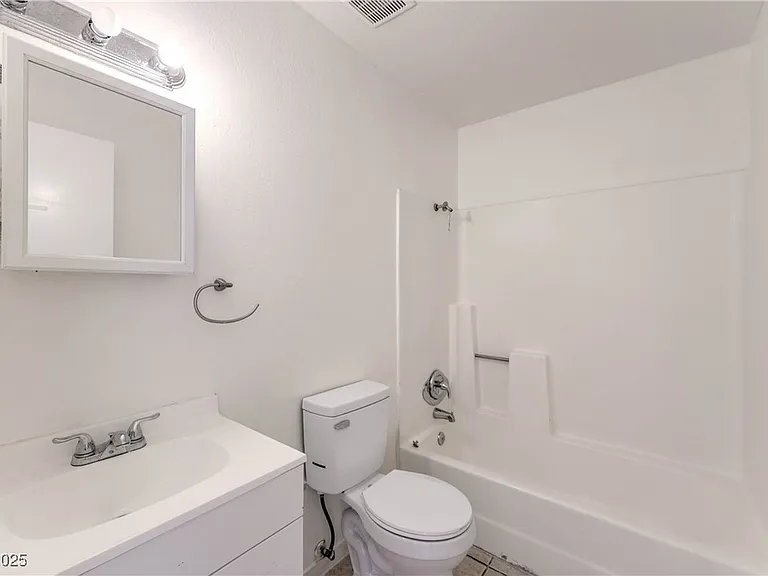 3109 N Walnut Rd #B — Photo 15