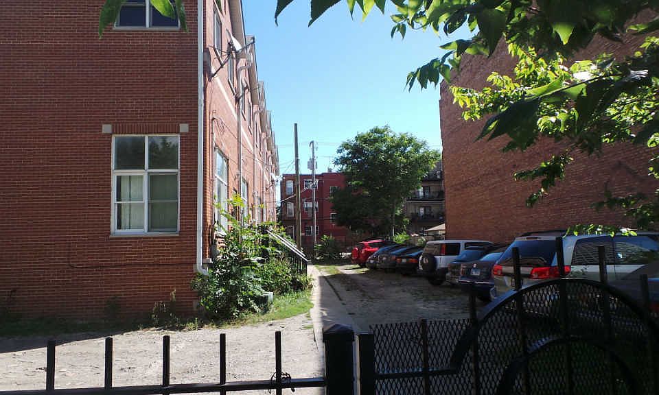 1st image of 4873 N Winthrop Ave