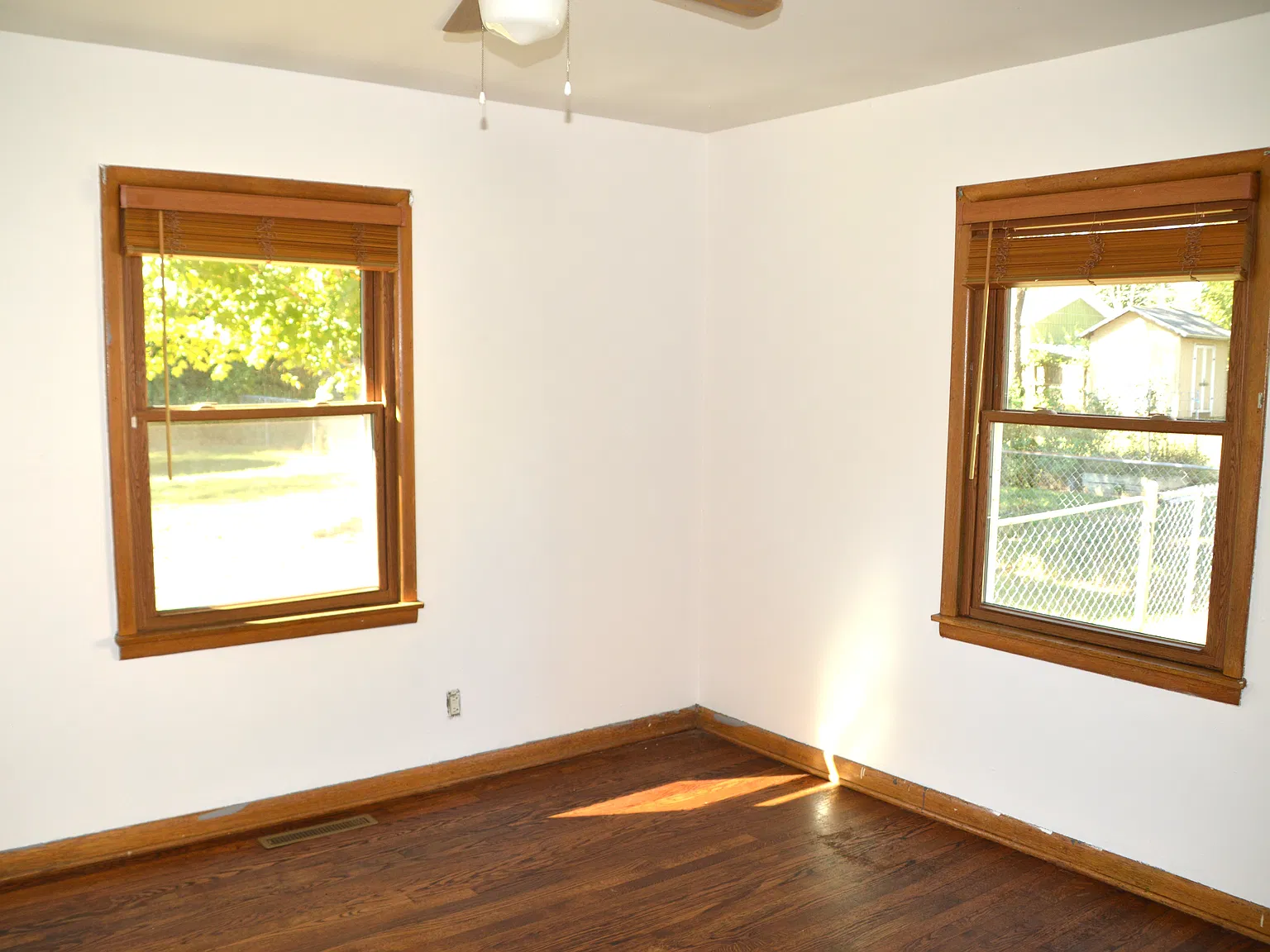 3 bed, 1272 sqft, $1,295 — Photo 3