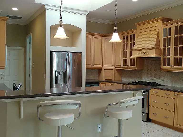 3813 SW 91st Dr — Photo 6