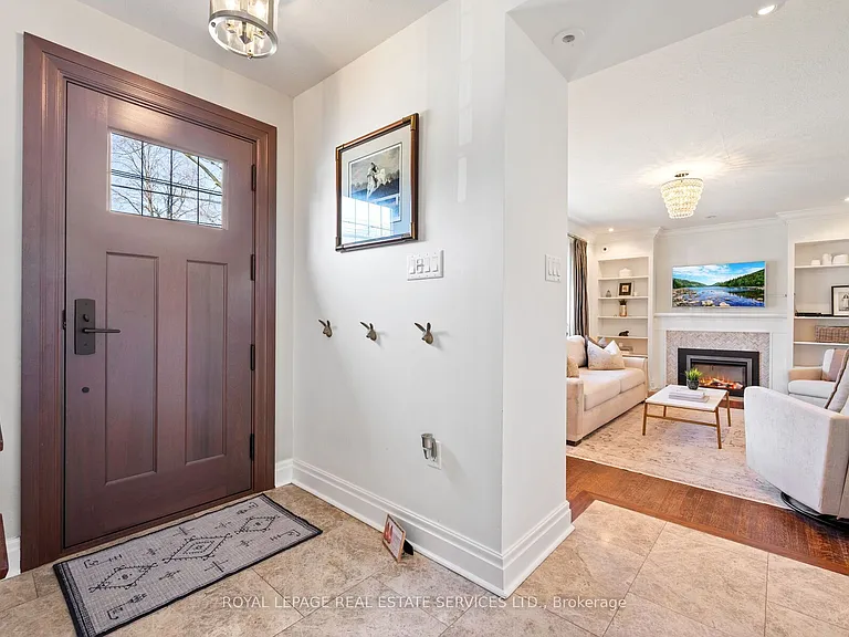 60 Thompson Ave — Photo 3