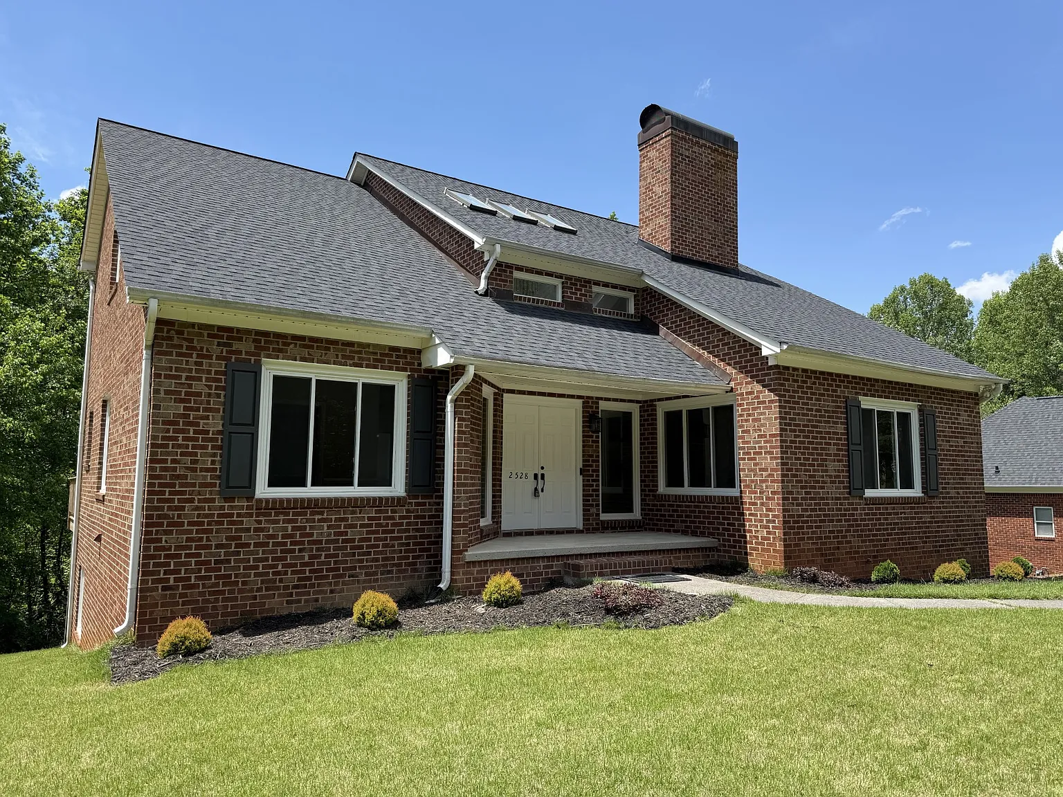 4 bed, 3.5 bath, 2984 sqft, $2,595 — Photo 1