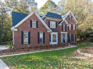 2038 Brook View Ct, Matthews, NC 28104